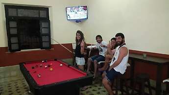 Hostal La Ermita - Hostel