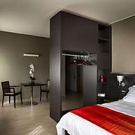 Zara Rooms & Suites