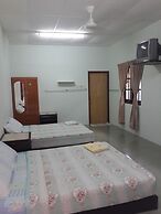 Budget Beach Resort
