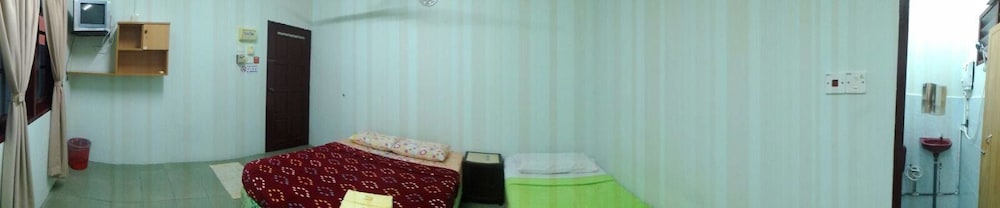 Budget Beach Resort