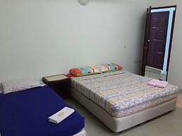 Budget Beach Resort