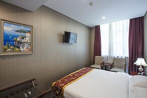Megaboom City Hotel