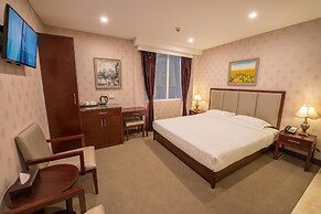 Megaboom City Hotel