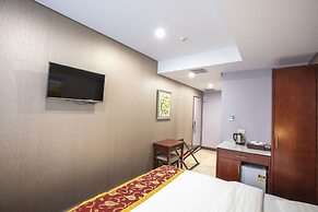 Megaboom City Hotel