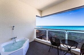 Seastay Hotel & Spa