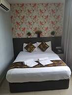 D'Metro Hotel