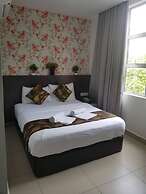 D'Metro Hotel