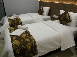 D'Metro Hotel
