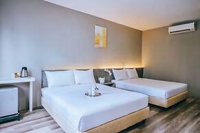 Canary Hotel