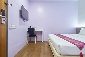 Canary Hotel