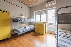 Puerto Limon Hostel