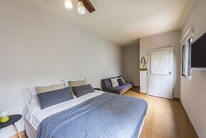 Puerto Limon Hostel