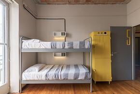 Puerto Limon Hostel