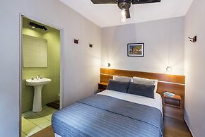 Puerto Limon Hostel