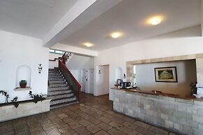 Axiothea Hotel