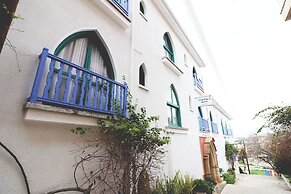 Axiothea Hotel