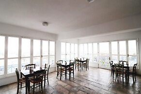Axiothea Hotel