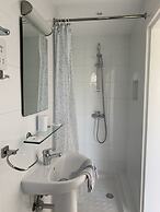 Axiothea Hotel