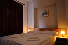 Hotel Harrachov Inn