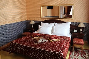Intourist Hotel