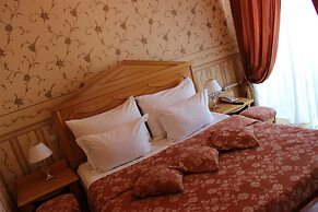 Intourist Hotel