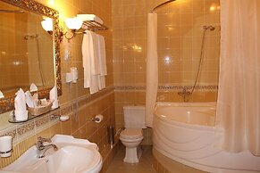 Intourist Hotel