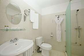 AVS Hotel