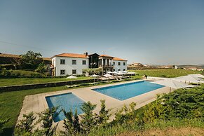 The Manor House Celeirós