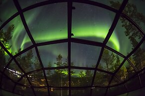 Kakslauttanen Arctic Resort