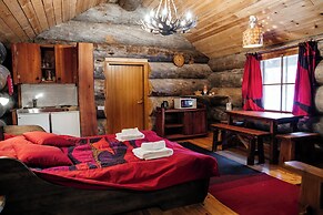 Kakslauttanen Arctic Resort