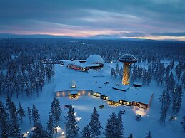 Kakslauttanen Arctic Resort