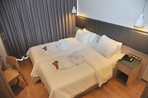 Elements Rooms and Apartments