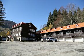 Hotel pod Sokolím