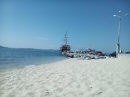 Athos Guest House Pansion