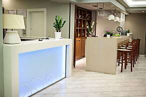 Kronos Hotel