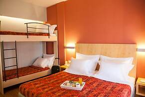 Kronos Hotel