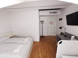 Rooms Sincere 1830