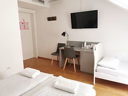 Rooms Sincere 1830