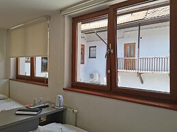 Rooms Sincere 1830