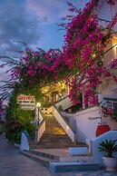 Fevro Hotel
