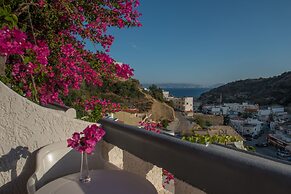 Fevro Hotel