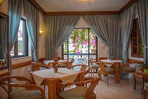 Fevro Hotel