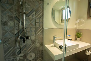 Fevro Hotel