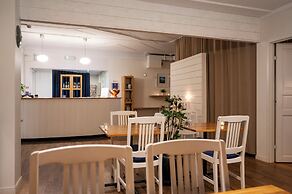 Port Hotel