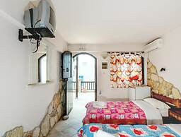 Coral Rooms