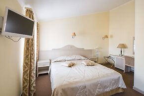 Rus Hotel