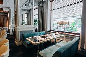 Amur Hotel