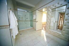 Amur Hotel
