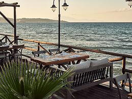 Windmill Bay Hotel