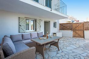 Balaris Apartments